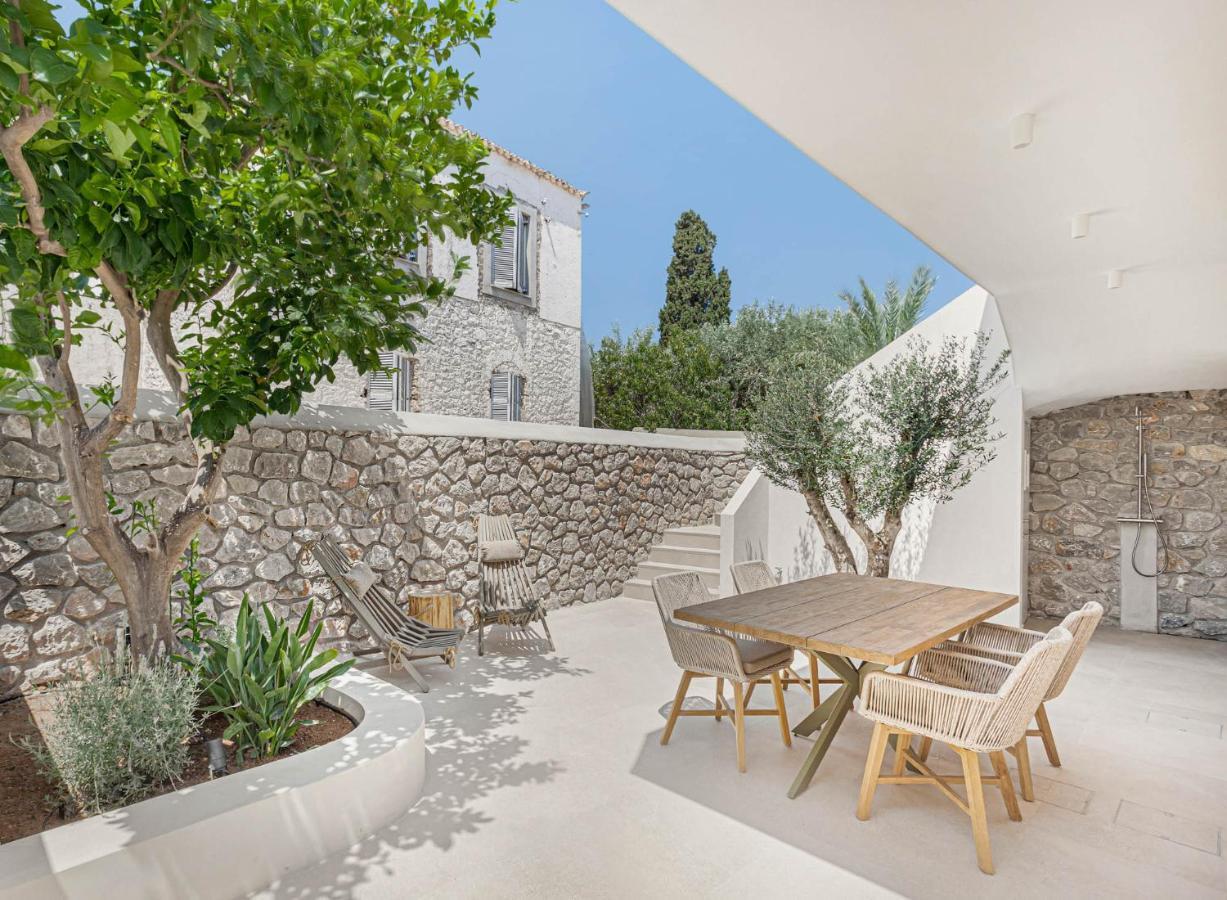 Pearl House - Luxurious New Beach Villa In Spetses Stunning View Ligoneri Exteriér fotografie