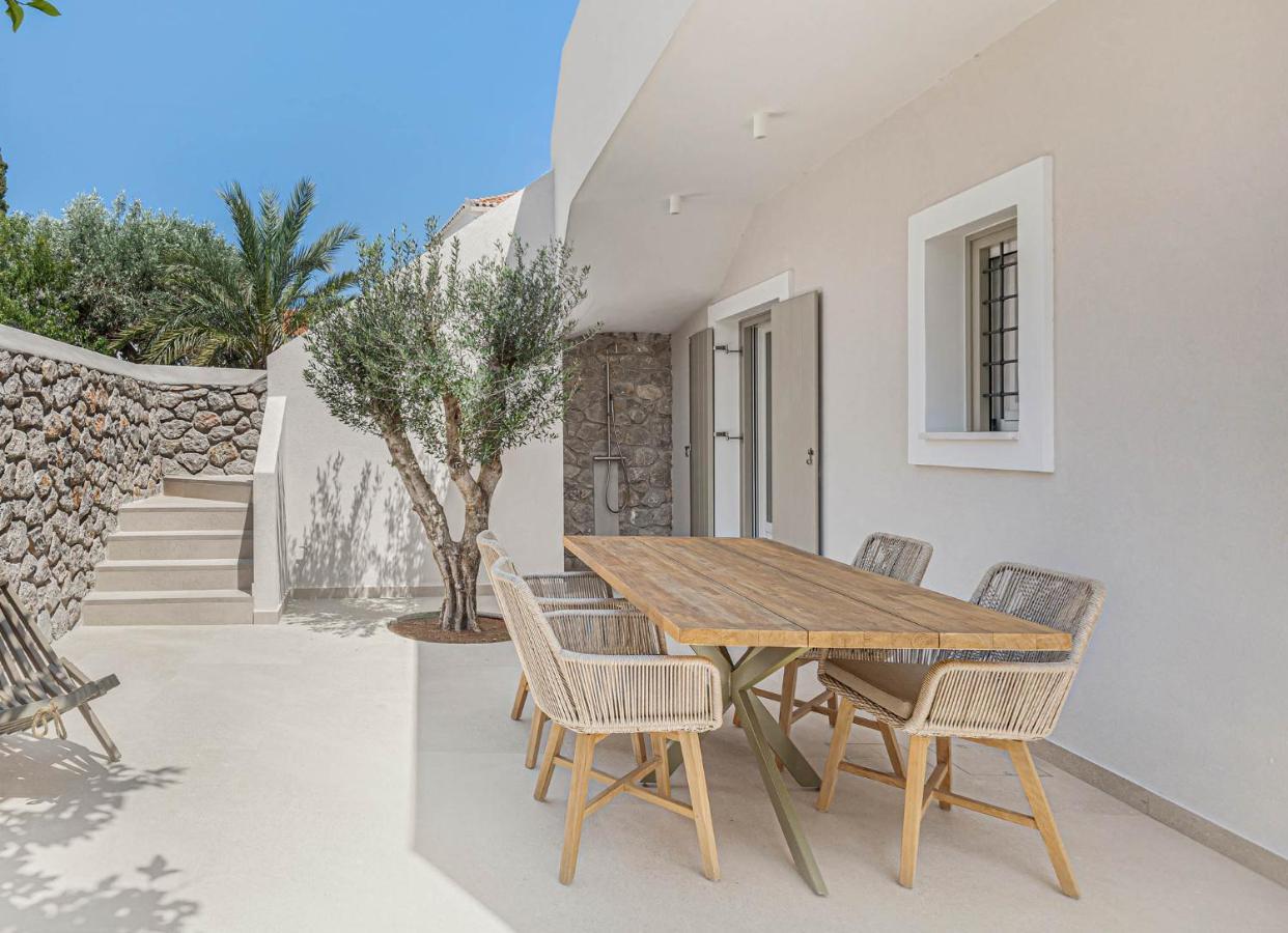 Pearl House - Luxurious New Beach Villa In Spetses Stunning View Ligoneri Exteriér fotografie